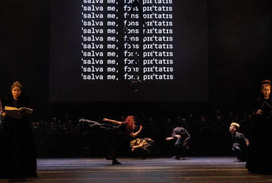 22requiem-sp3A-o-polemico-espetaculo-de-bale-urbano-que-atravessa-fronteiras22