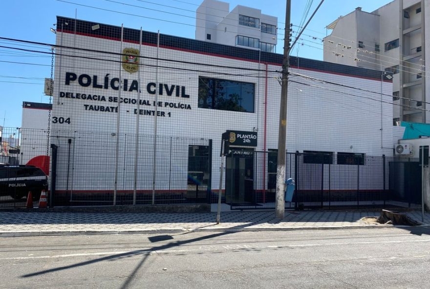 acidente-fatal-entre-moto-e-carro-na-estrada-das-sete-voltas-em-taubate3A-homem-de-43-anos-morre2C-acompanhe-os-detalhes