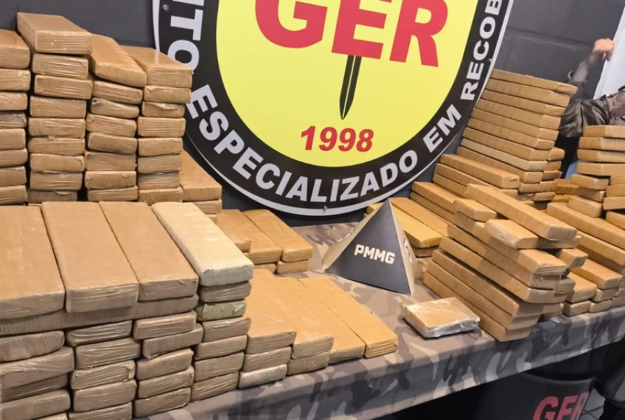 apreensao-de-214-barras-de-maconha-em-juiz-de-fora3A-o-combate-ao-trafico-de-drogas-em-minas-gerais