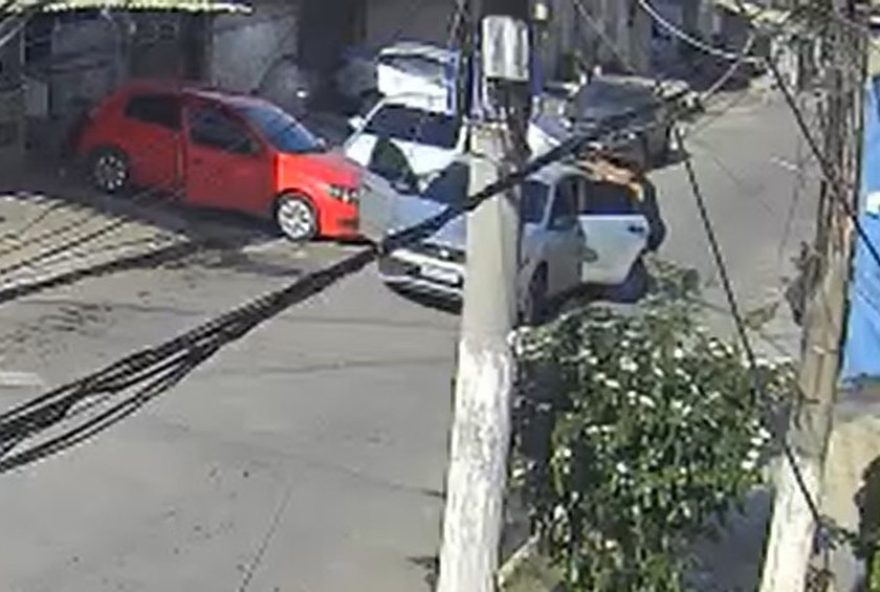 ataque-a-ex-pm-deixa-crianca-morta-e-mae-baleada-na-cabeca-no-rj