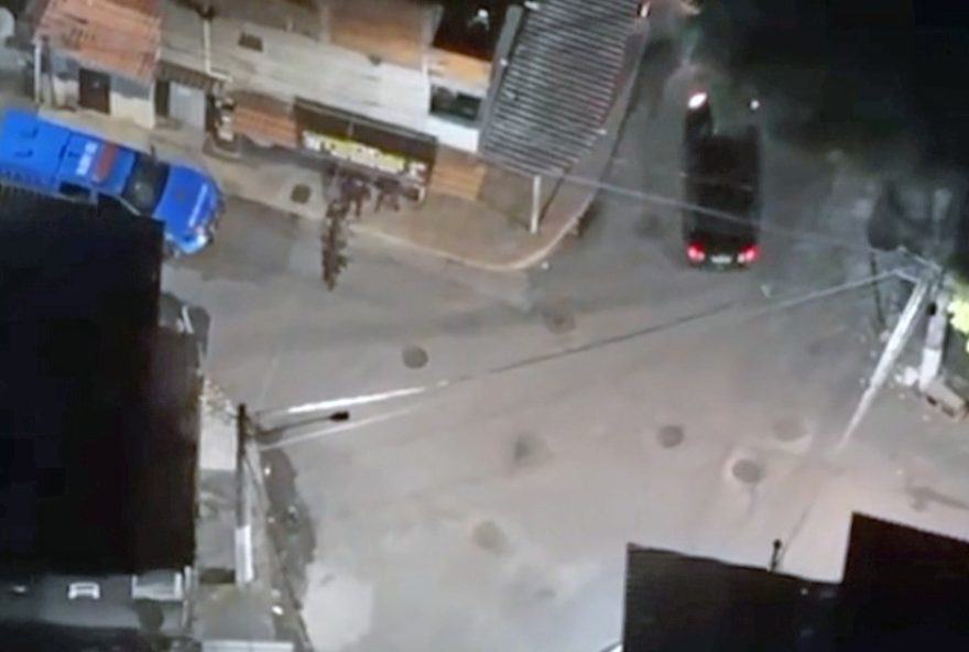 ataque-a-milicianos3A-trafico-usou-drone-para-planejar-emboscada