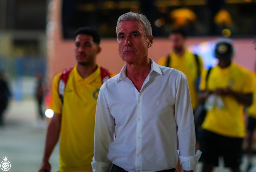 atletico-mg-encerra-negociacoes-com-luis-castro-e-busca-novo-treinador-para-temporada-de-2025