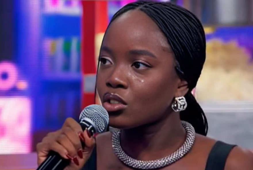 atriz-clara-moneke-enfrenta-perrengues-em-viagem-pela-africa3A-confira-os-detalhes-acompanhe-tudo-no-metropoles-fun