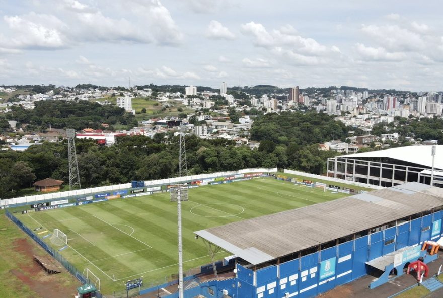 azuriz-x-operario-pr3A-onde-assistir-ao-vivo2C-escalacoes-e-horario-do-jogo-confira-tudo-sobre-a-7a-rodada-do-paranaense-2025