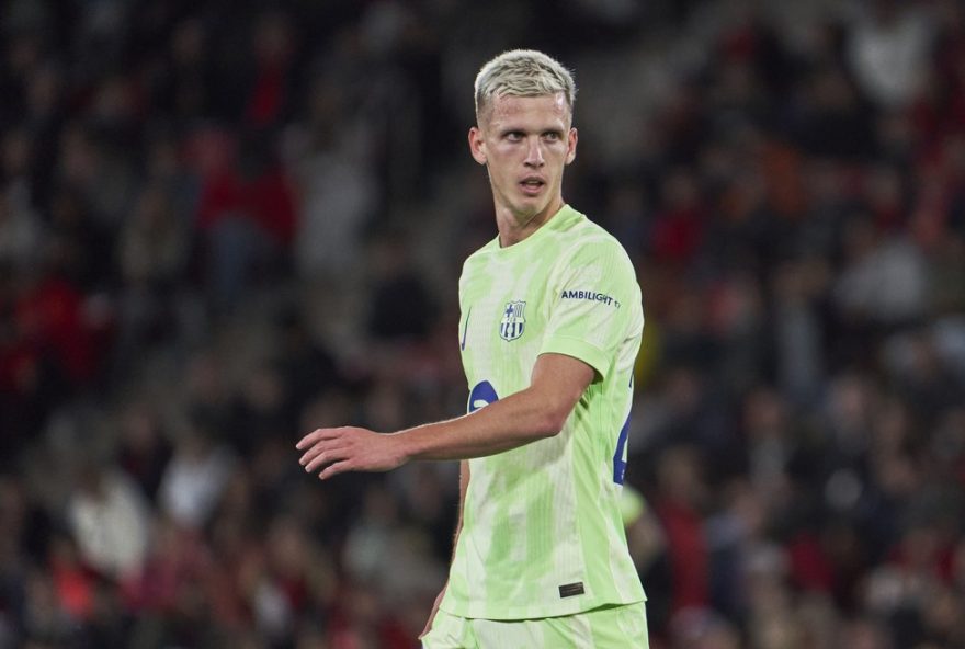barcelona-busca-saida-urgente-para-incluir-dani-olmo-na-supercopa