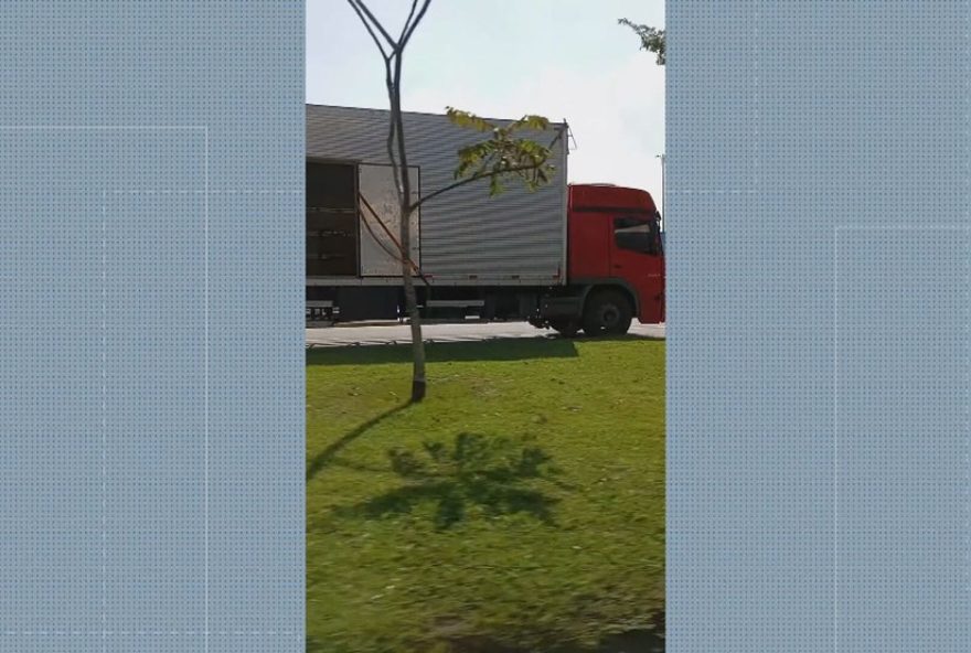 caminhoneiros-adotam-medidas-para-evitar-assaltos-e-roubos-nas-estradas-do-de-e-regiao-metropolitana3A-estrategias-de-seguranca-em-destaque
