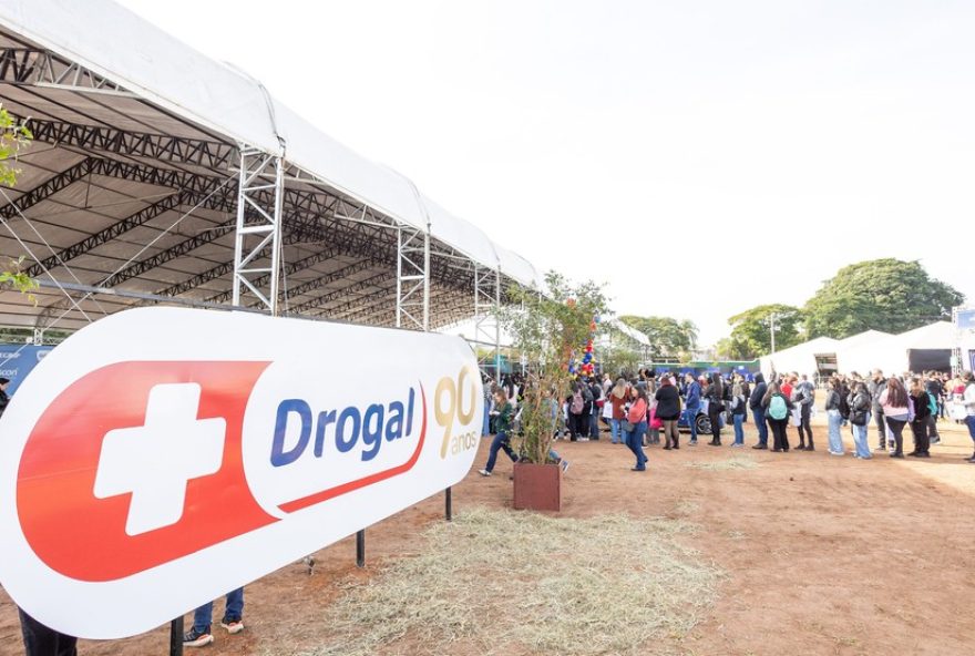 celebracao-de-90-anos-da-drogal-reune-8-mil-colaboradores-em-festa
