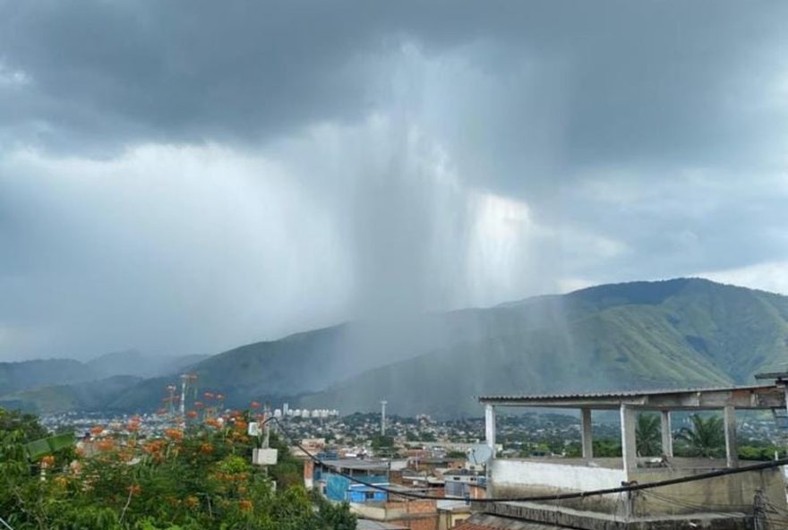 chuva-forte-atinge-o-rio-de-janeiro-apos-calor-intenso3A-alerta-de-alagamentos-e-cuidados-a-tomar