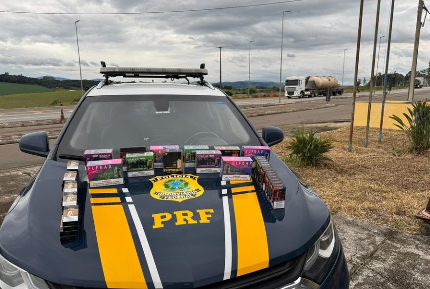 contrabando-de-cigarros-eletronicos3A-apreensao-em-onibus-de-turismo-em-pouso-alegre2C-mg