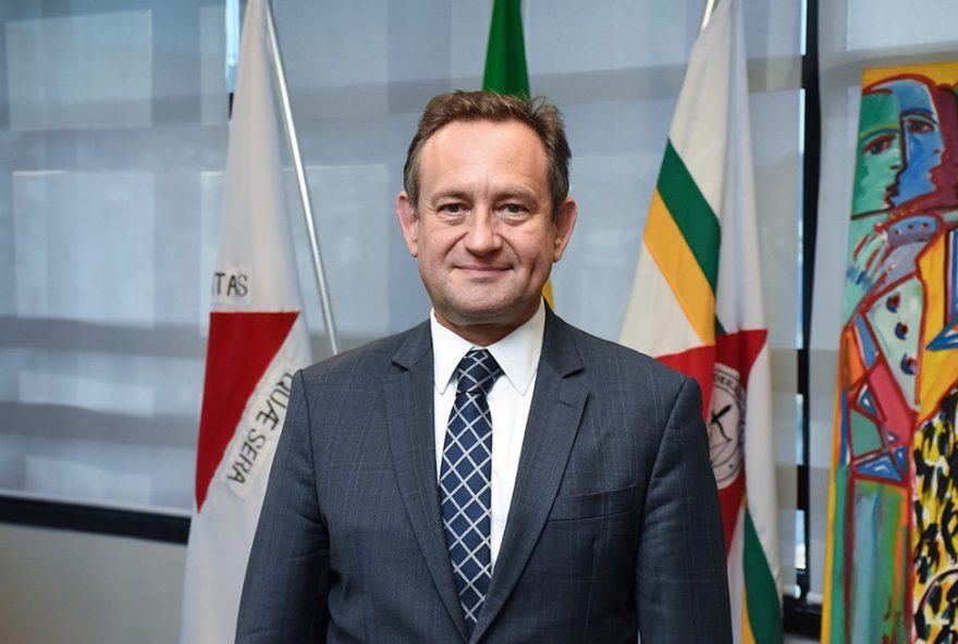 desembargador-assume-como-governador-interino-de-mg-durante-ferias-de-zema3A-entenda-a-substituicao-temporaria-em-conformidade-com-a-legislacao-estadual