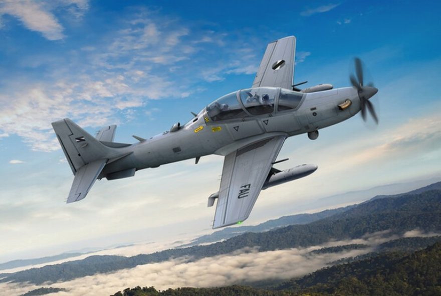 embraer-vende-cinco-cacas-a-29-super-tucano-para-forca-aerea-do-uruguai