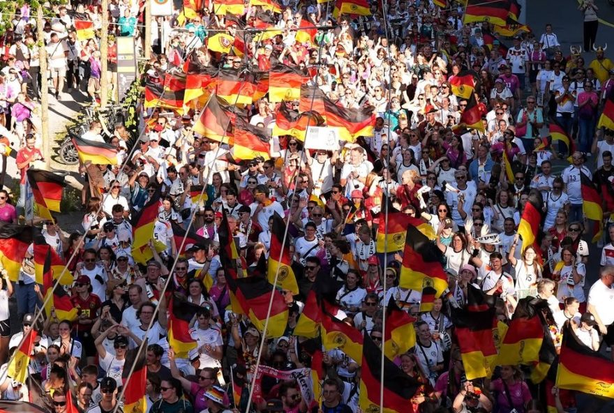 eurocopa-feminina-20253A-maior-publico-da-historia-e-emocao-nos-gramados