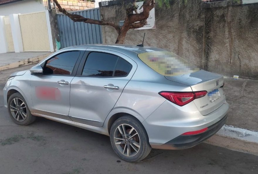 ex-detento-solto-ha-6-dias-chuta-carro-de-motorista-ao-levar-prostituta3A-caso-em-mg