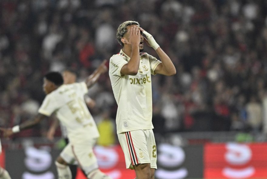 flamengo-sofre-derrota-na-copa-do-brasil-e-precisa-se-recuperar-contra-o-atletico-mg3A-analise-e-proximos-passos