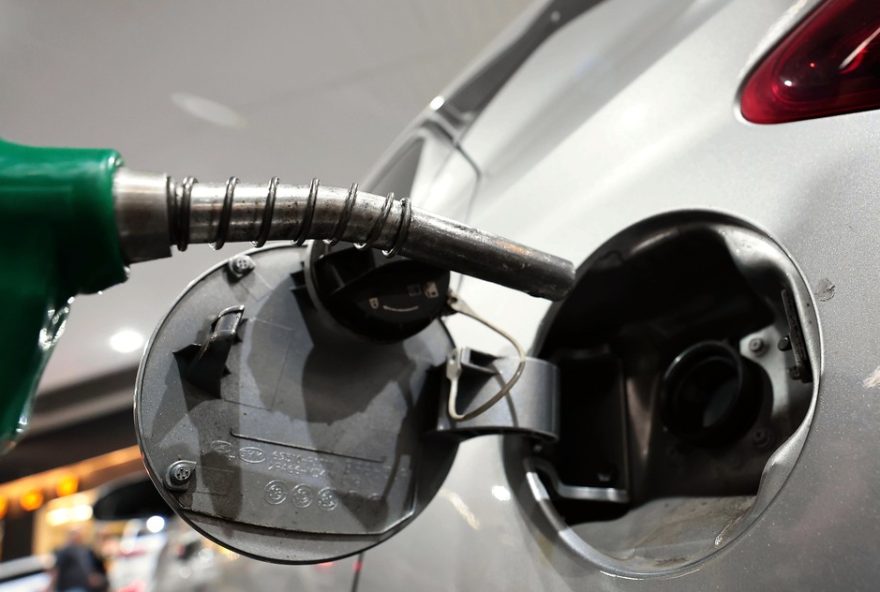 frentista-vitima-de-assedio-sexual-e-indenizada-em-r24-23-mil-em-santos