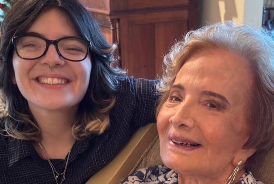 gloria-menezes-surpreende-ao-apoiar-neto-transgenero3A-familia-fagundes-menezes-como-exemplo-de-aceitacao-e-respeito