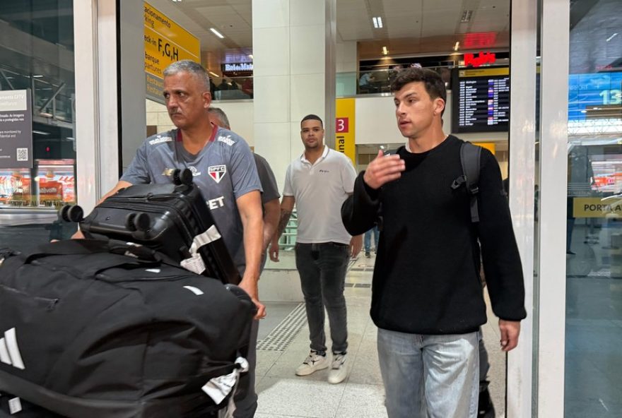 gonzalo-tapia2C-novo-reforco-do-sao-paulo2C-chega-ao-brasil-e-e-recepcionado-com-entusiasmo-no-clube