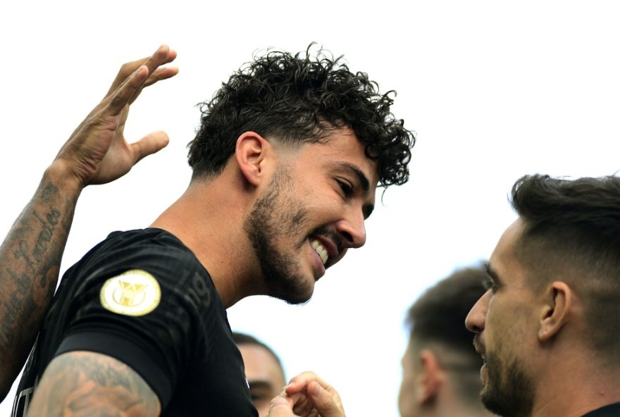 gustavo-henrique2C-zagueiro-titular-do-corinthians2C-sofre-lesao-no-tendao3A-recuperacao-em-andamento