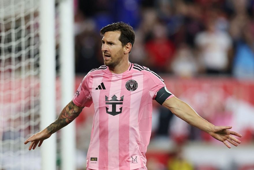 inter-miami-oferece-a-messi-contrato-de-mais-tres-anos-ate-2028