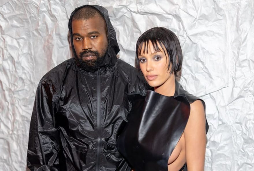 kanye-west-e-bianca-censori3A-polemica-no-grammy-2025-e-expulsao-do-evento