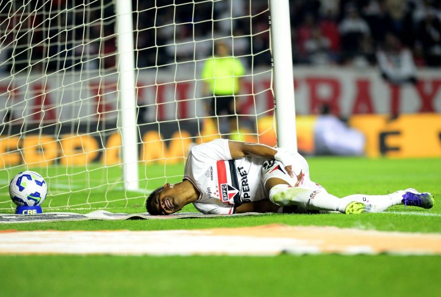 lesao-de-coxa-tira-wendell-do-sao-paulo3A-desfalque-para-proximos-jogos