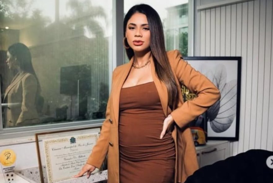 lexa-se-pronuncia-apos-diagnostico-de-pre-eclampsia3A-momento-delicado-na-gravidez.-acompanhe-as-atualizacoes-e-mensagens-de-positividade-da-cantora