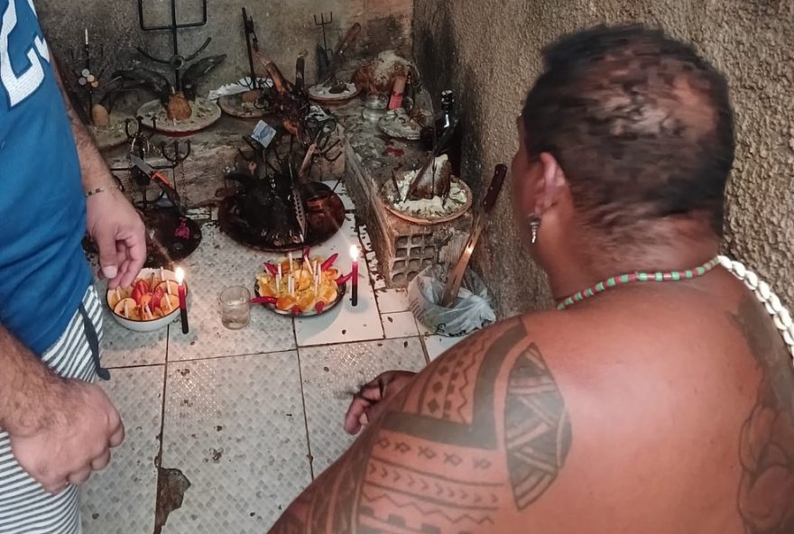 lider-religioso-preso-por-estupro-em-terreiro3B-diz-agir-para-salvar-almas-policia-apreende-arma-e-investiga-caso-de-abuso-contra-adolescente-de-17-anos