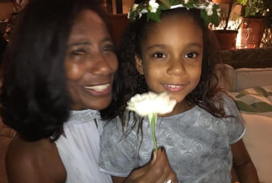 maria-matta-homenageia-a-mae2C-gloria-maria2C-apos-2-anos-de-sua-morte