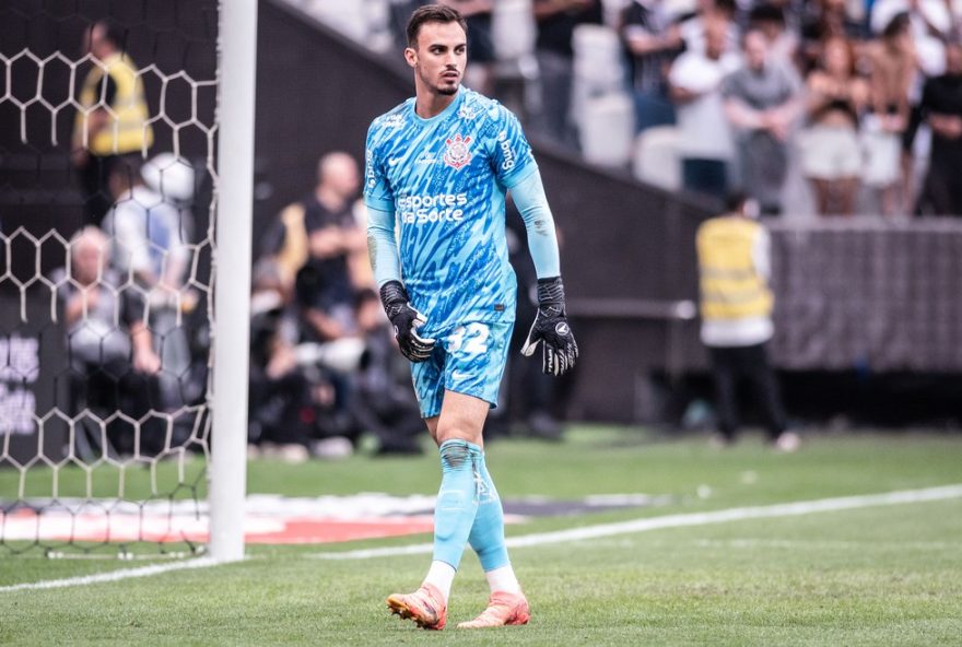 matheus-donelli-pode-deixar-o-corinthians3A-futuro-incerto-do-goleiro-formado-na-base