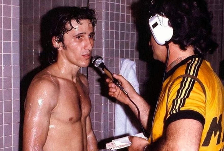 milton-neves-causa-polemica-ao-compartilhar-foto-de-zico-nu3A-reflexoes-sobre-limites-de-privacidade-e-respeito-aos-idolos-do-esporte