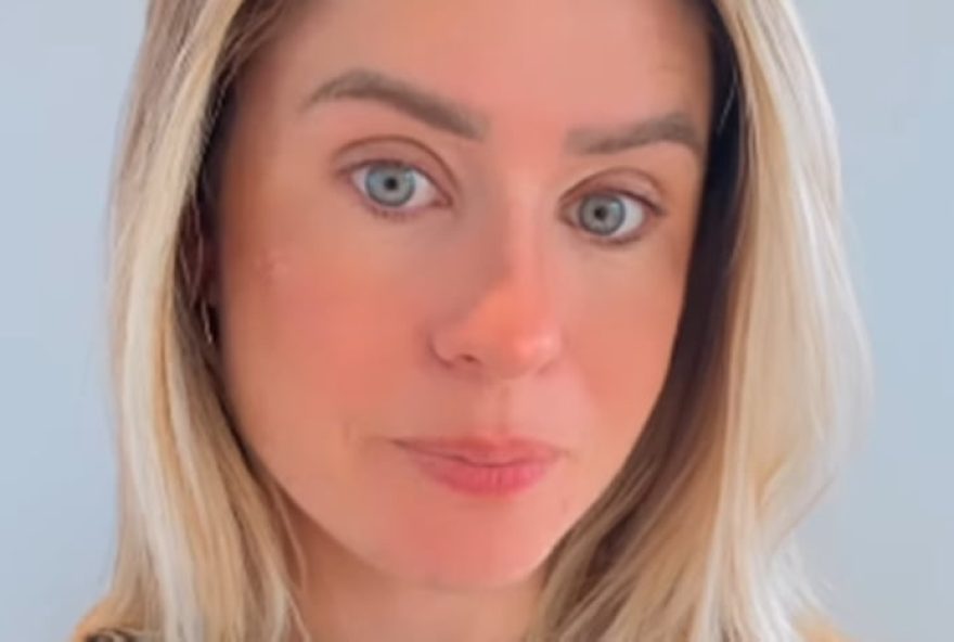 modelo-polemica-sai-do-carnaval-da-salgueiro-por-motivos-religiosos