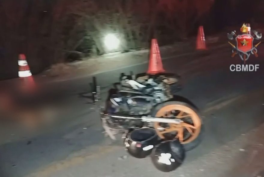 motociclista-morre-em-colisao-com-carro-e-cavalo-no-paranoa3A-video-e-informacoes