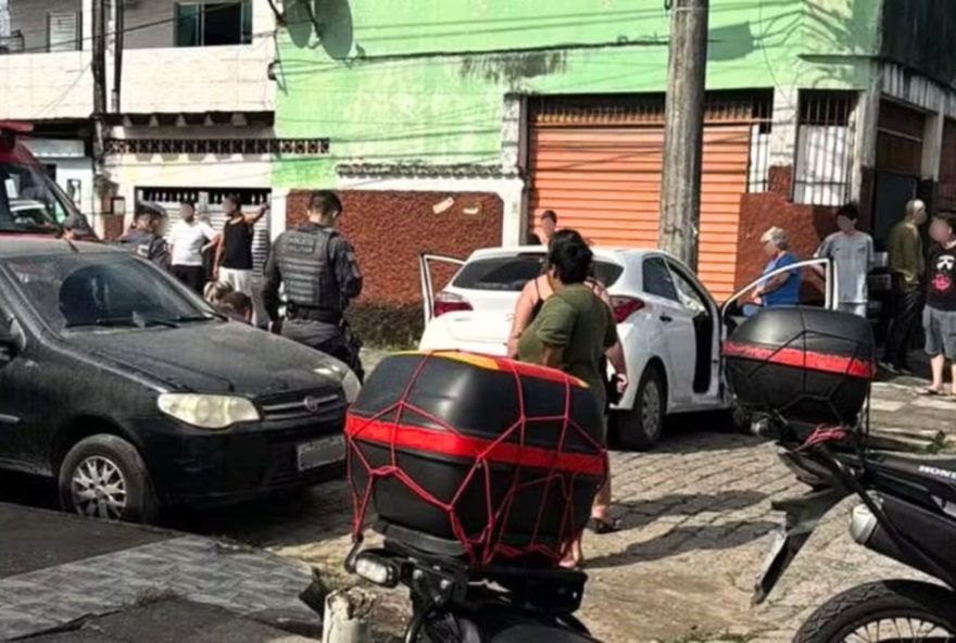 motorista-morre-apos-colidir-carro-contra-poste-em-guaruja2C-sp3A-alerta-para-seguranca-viaria