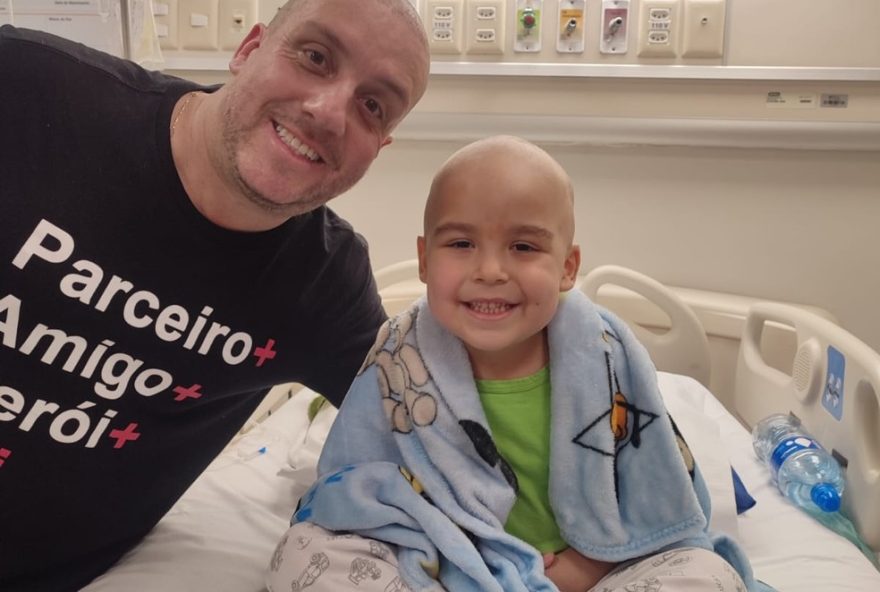 pai-cria-jogo-beneficente-para-custear-tratamento-de-crianca-com-leucemia