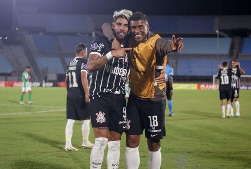 paulinho-elogia-evolucao-de-yuri-alberto-no-corinthians3A-22mudanca-absurda22-entrevista-completa-na-central-do-mercado