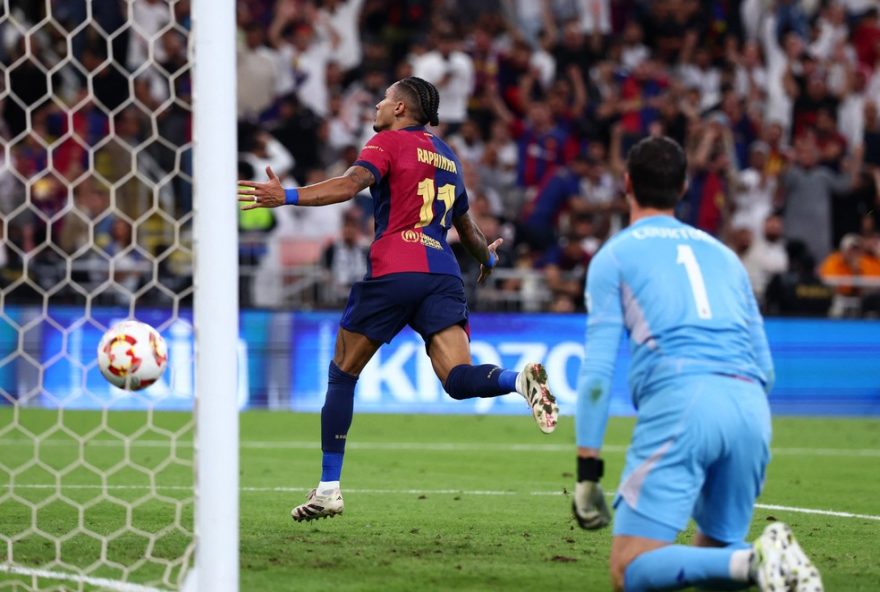 raphinha-brilha-na-supercopa-da-espanha-com-recordes-de-gols3A-veja-fotos3F