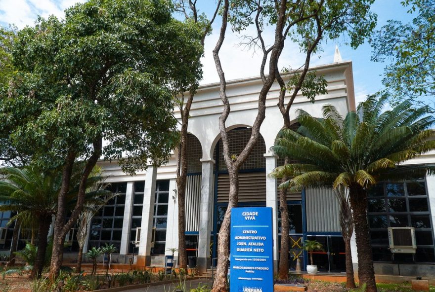secretarios-municipais-de-uberaba-firmam-contratos-de-gestao-para-eficiencia-administrativa