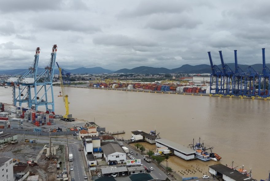 stj-autoriza-autoridade-portuaria-de-santos-a-assumir-porto-de-itajai-em-20253A-modernizacao-e-estabilidade-no-cais-catarinense