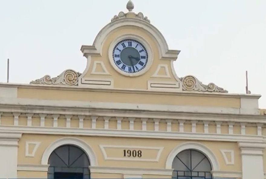 tecnico-eletronico-restaura-relogio-centenario-da-estacao-ferroviaria-de-sao-carlos3A-patrimonio-historico-da-cidade