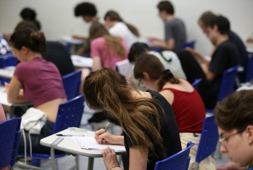 unicamp-abre-inscricoes-para-vestibular-2026-com-novidades-e-vagas-em-diversos-cursos