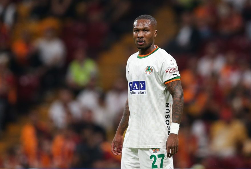 vasco-avanca-para-contratar-atacante-angolano-loide-augusto2C-do-alanyaspor2C-e-tche-tche-revela-curiosidades-sobre-o-clube