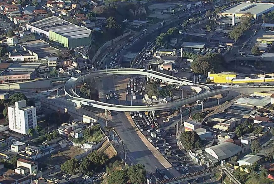 viaduto-cristiano-machado3A-novos-acessos-liberados-para-agilizar-transporte-coletivo-em-bh